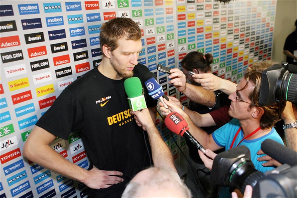 Dirk_Nowitzki_2006_WC (Medium)